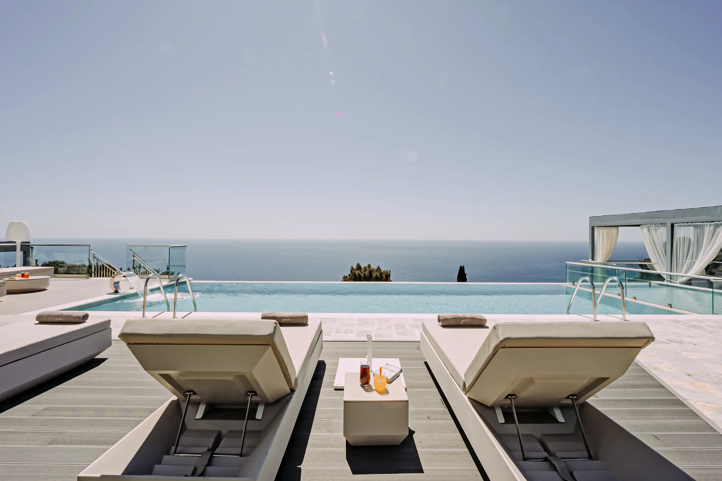 Loungers facing the open sea